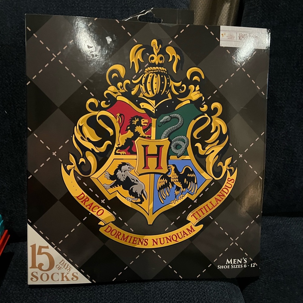 Harry Potter 15 Days of Socks set NIB